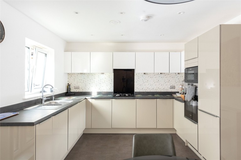 Images for Marconi Close, Oakgrove, MK10