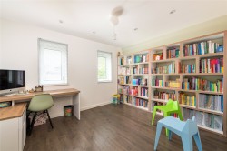 Images for Marconi Close, Oakgrove, MK10