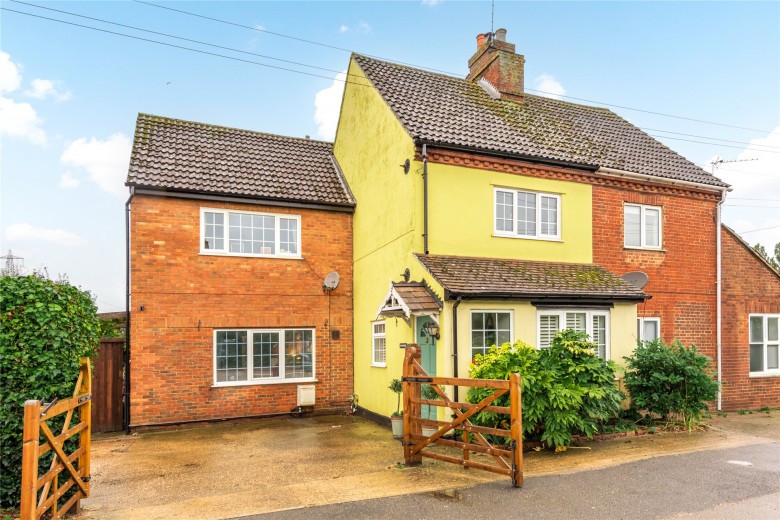 Click the photo for more details of Billington Road, Billington Road, LU7