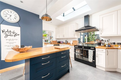 Click the photo for more details of Billington Road, Billington Road, LU7
