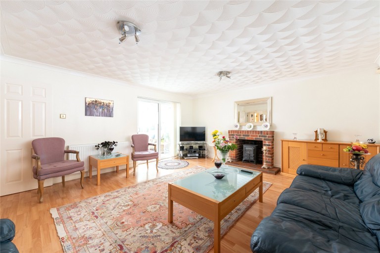 Images for Sandbrier Close, Walnut Tree, MK7