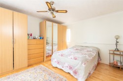 Images for Sandbrier Close, Walnut Tree, MK7