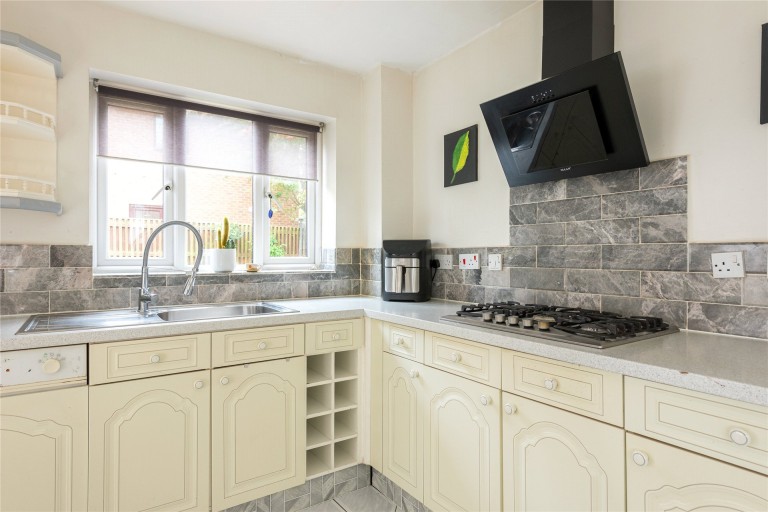 Images for Sandbrier Close, Walnut Tree, MK7
