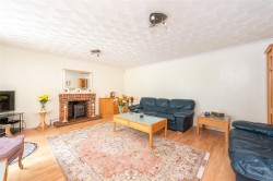 Images for Sandbrier Close, Walnut Tree, MK7