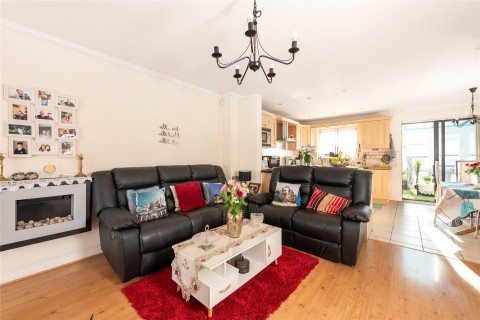 Click the photo for more details of Goodrington Place, Broughton, MK10