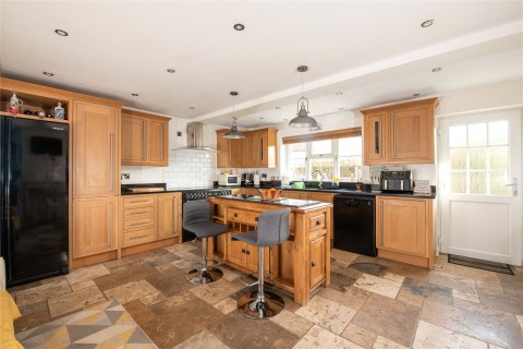 Click the photo for more details of Walton Road, Caldecotte, MK7