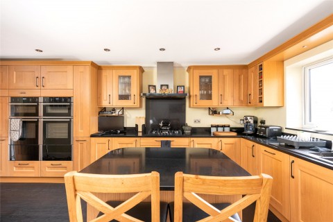 Click the photo for more details of Highland Close, Bletchley, MK3