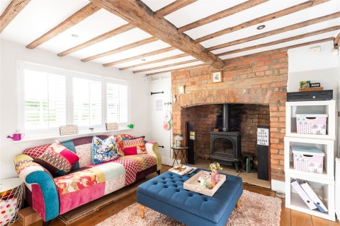 Click the photo for more details of Milton Road, Willen, MK15