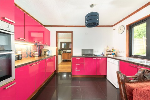 Click the photo for more details of Coleshill Place, Bradwell Common, MK13
