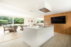 Images for Heath and Reach, LU7