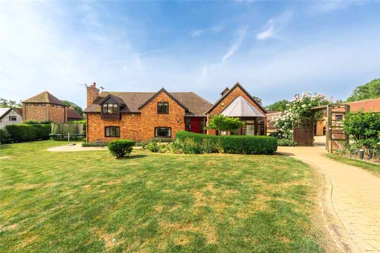 Click the photo for more details of Pound Lane, North Crawley, MK16
