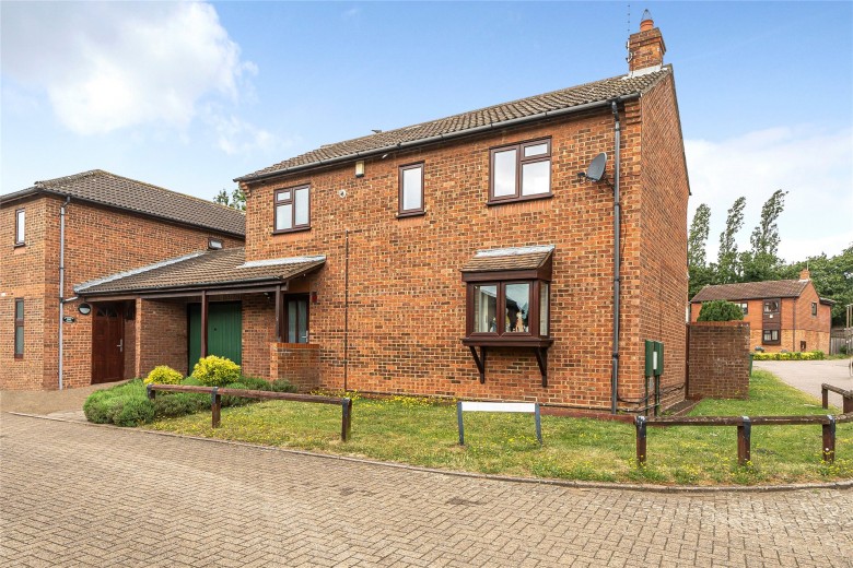 Click the photo for more details of Rothersthorpe, Giffard Park, MK14