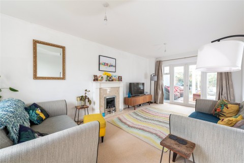 Click the photo for more details of Lincroft, Cranfield, MK43