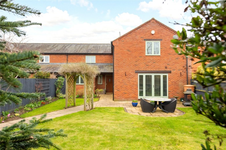 Click the photo for more details of Glen Fields, Newport Pagnell, MK16