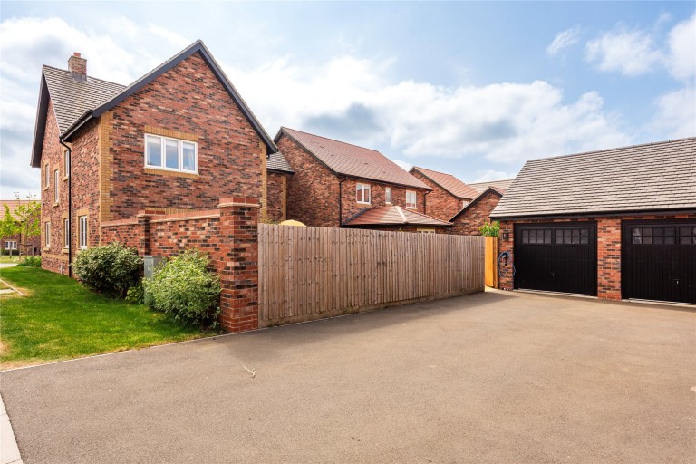 Images for Keeves Avenue, Hanslope, MK19