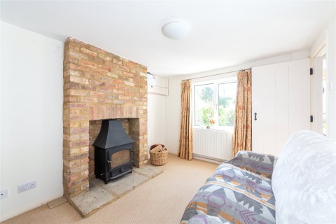 Click the photo for more details of Higham Cross Road, Hanslope, MK19