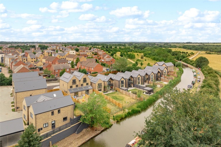 Images for Black Horse Lodge, Oakridge Park, MK14