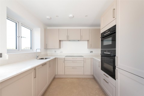 Click the photo for more details of Black Horse Lodge, Oakridge Park, MK14