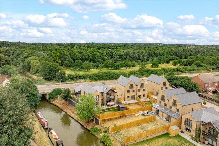 Images for Black Horse Lodge, Oakridge Park, MK14