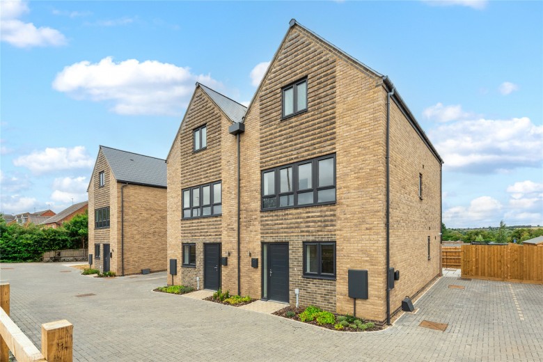 Click the photo for more details of Black Horse Lodge, Oakridge Park, MK14