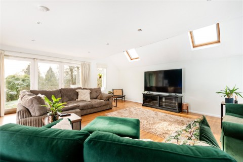 Click the photo for more details of Main Road, Hackleton, NN7