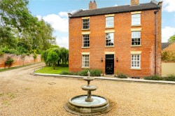 Images for Old Road, Braunston, NN11