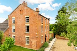 Images for Old Road, Braunston, NN11