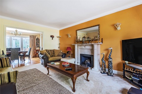 Click the photo for more details of Hayway, Rushden, NN10