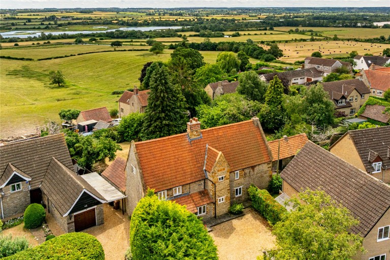 Images for High Street, Great Doddington, NN29