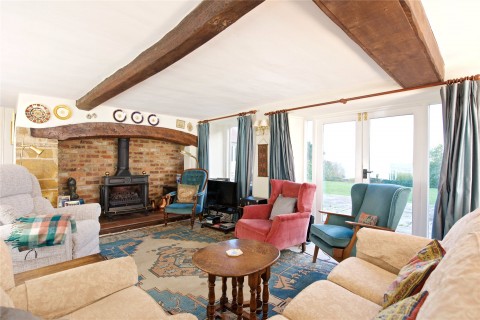 Click the photo for more details of High Street, Great Doddington, NN29