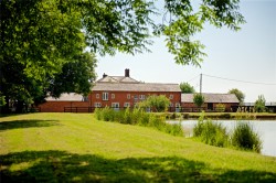 Images for Cromwell Farm, Naseby, NN6