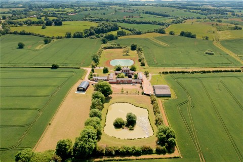 Click the photo for more details of Cromwell Farm, Naseby, NN6