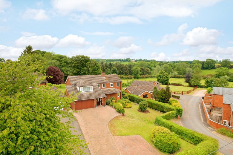 Click the photo for more details of Guilsborough Hill, Hollowell, NN6