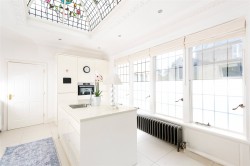 Images for Beaumont Villa, Cliftonville, NN1