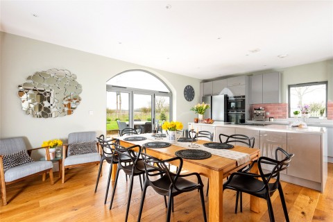Click the photo for more details of Kettering Road, Walgrave, NN6