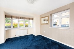 Images for Larbourne Park Road, Flore, NN7