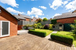 Images for Larbourne Park Road, Flore, NN7