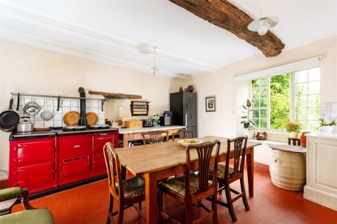 Click the photo for more details of Regent Street, Finedon, NN9