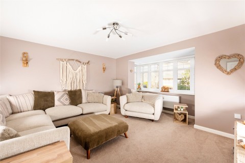 Click the photo for more details of Bounds Close, Long Buckby, NN6