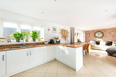 Click the photo for more details of Bounds Close, Long Buckby, NN6