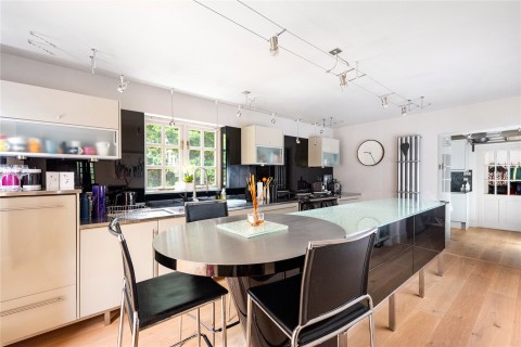 Click the photo for more details of Welford Road, Spratton, NN6