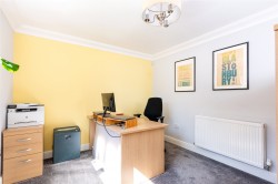 Images for Glebe Farm Close, Collingtree, NN4