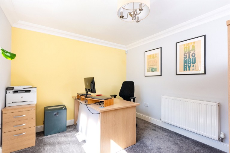 Images for Glebe Farm Close, Collingtree, NN4