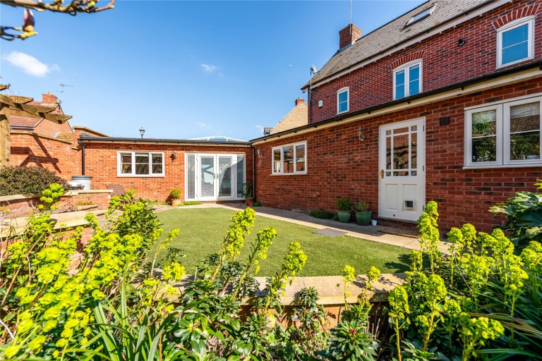 Images for Glebe Farm Close, Collingtree, NN4