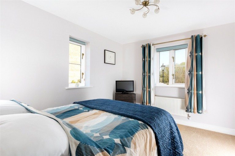 Images for Glebe Farm Close, Collingtree, NN4