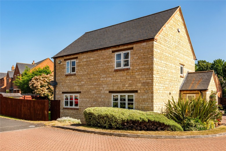 Click the photo for more details of Norlinton Close, Orlingbury, NN14