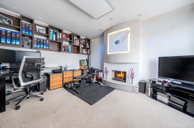Images for Compton Way, Earls Barton, NN6