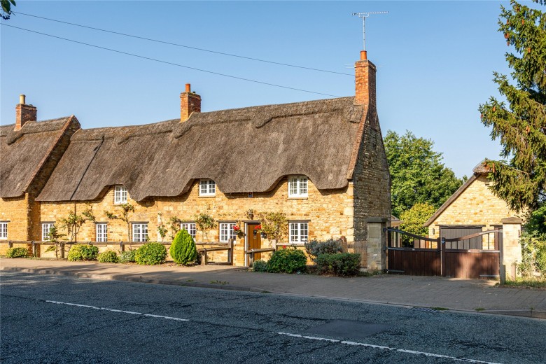Click the photo for more details of St. Botolphs Road, Barton Seagrave, NN15