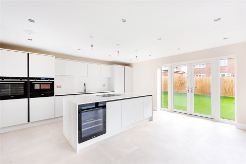 Click the photo for more details of Platinum Close, Steeple Claydon, MK18