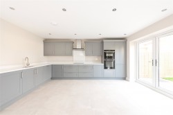 Images for High Street, Great Horwood, MK17